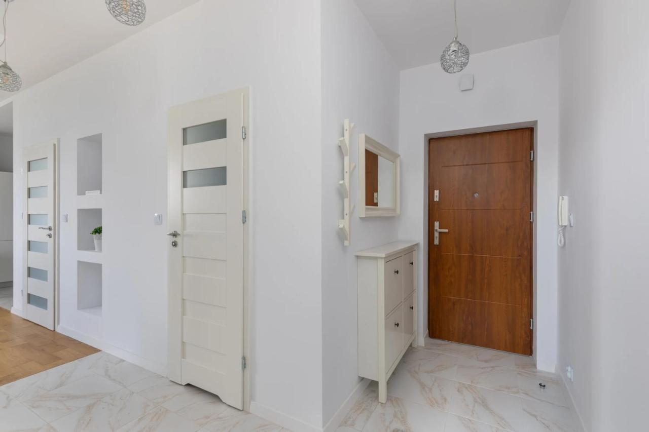 Przestronny Apartament Z Widokiem Na Miasto W Warszawie ワルシャワ エクステリア 写真